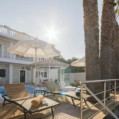 Willa La Vista - 5 Bds, 2 Private Swimming Pools, Stunning Sea Views Only 10 Minutes From Corfu Town's Centre *