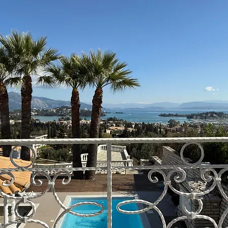Βίλα La Vista - 5 Bds, 2 Private Swimming Pools, Stunning Sea Views Only 10 Minutes From Corfu Town's Centre